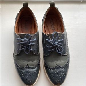 Pikolinos- Gray Leather Women's Shoes